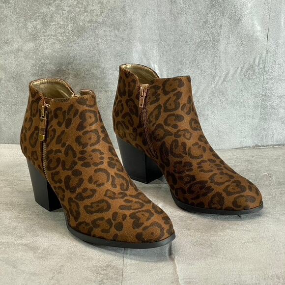 STYLE & CO Women's Brown Leopard Print Micro Masrinaa Block Heel Booties SZ 6.5 - Picture 3 of 8